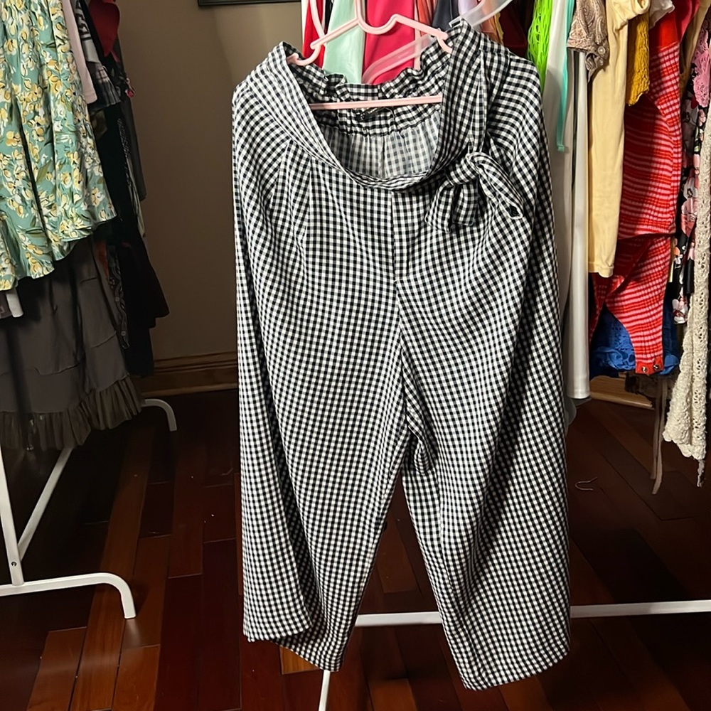Plaid Zara Capris